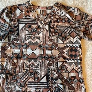 Geometric Patterned nursing Scrubs in Brown and Black